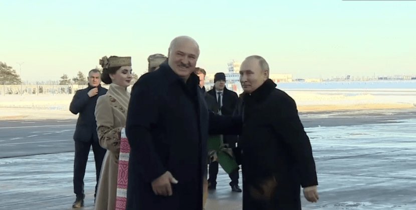 Putin və Şoyqu Lukaşenko ilə görüşmək üçün Minskə getdi