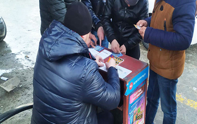 Bakıda köşkdən 1700 manatlıq lotereya oğurlandı