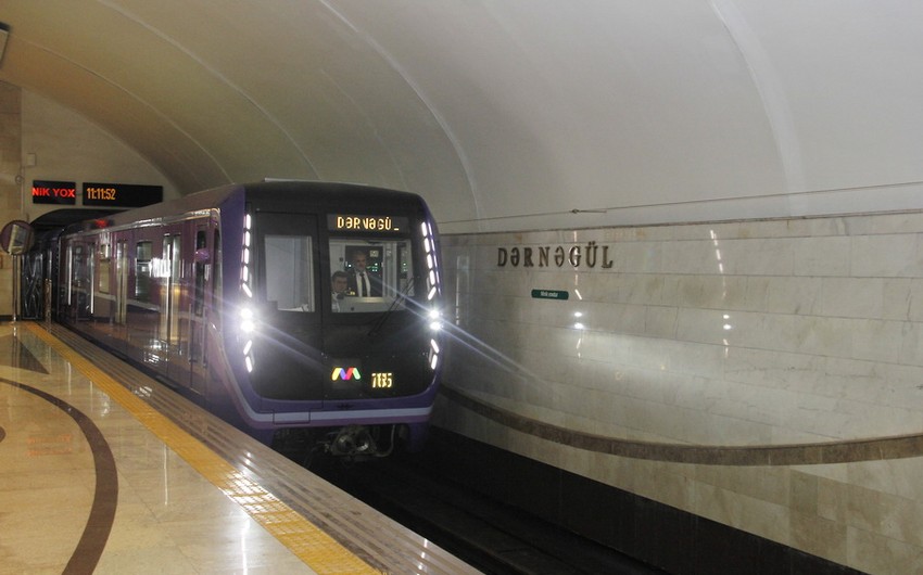 Bakı metrosunda daha bir yeni qatar xəttə buraxıldı - FOTOLAR