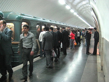 FHN metroda təlim keçirəcək