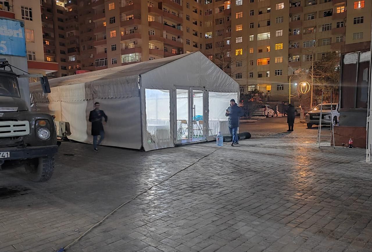 Orxan Əskərovun mərasim çadrları qurulub - FOTO