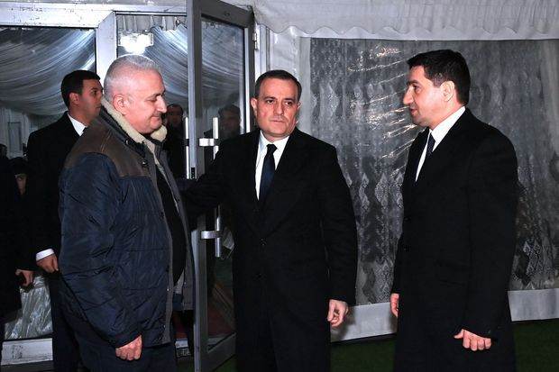 Hikmət Hacıyev və Ceyhun Bayramov Orxan Əsgərovun yas mərasimində olublar - FOTO