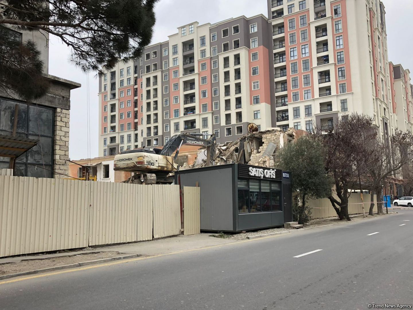 Bakının bu ünvanında bina sökülür - Sakinlərə kirayə haqqı və ev veriləcək + FOTOLAR