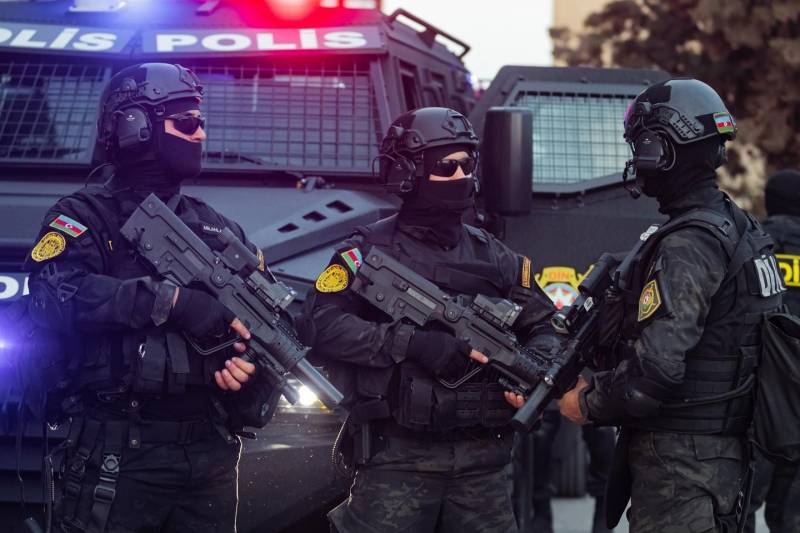 İran casus şəbəkələri ilə bağlı növbəti ƏMƏLİYYAT: 3 nəfər saxlanıldı - FOTO