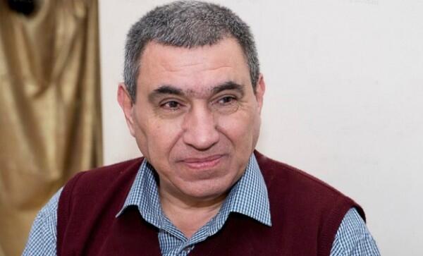 Aktyor Rəhman Rəhmanov ikinci həyat yoldaşıdan da boşandı