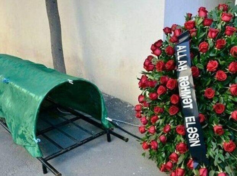 34 yaşlı universitet müəllimi qəfil öldü - FOTO