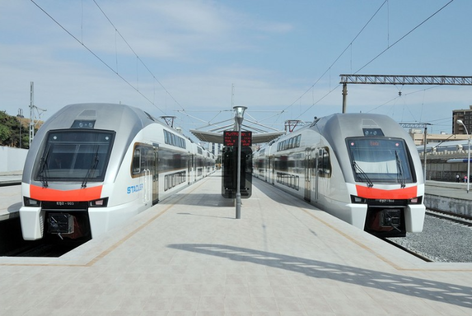 Qatarların sürət həddi küləkli hava şəraitinə uyğun tənzimlənir