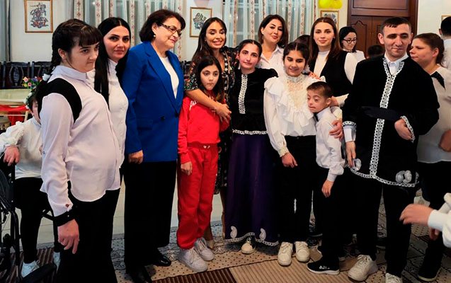Leyla Əliyeva uşaqlar üçün sosial xidmət müəssisəsində - FOTOLAR