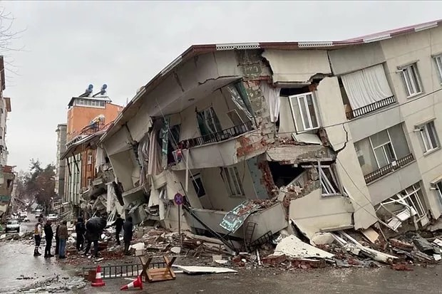 Dünya tarixində ən böyük zəlzələ -  Çili insan itkisini necə minimuma endirməyi bacarıb?