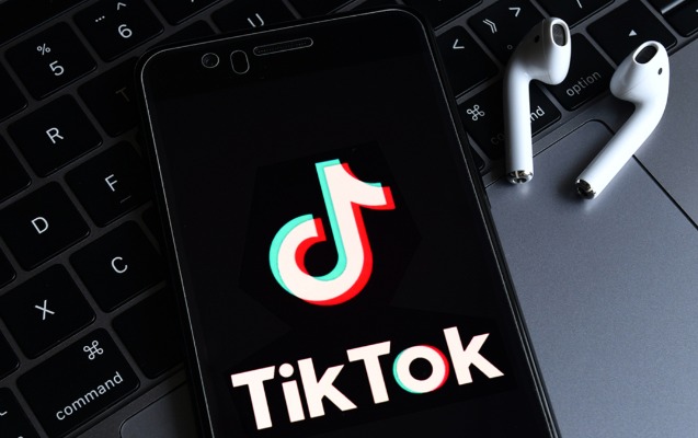 Britaniya hərbçilərinə TikTok-u qadağan etdi