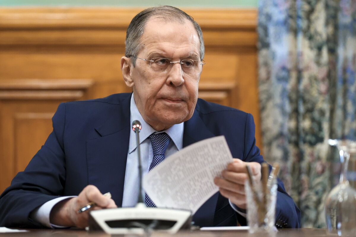 Lavrov taxıl sazişinin uzadılmasını “mürəkkəb məsələ” adlandırdı