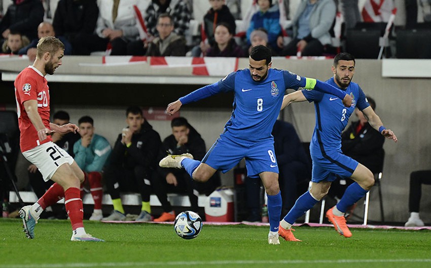 Bakıya millinin futbolçuları ilə eyni təyyarədə qayıdan səfir: “Dollardan, polyak qızlarından danışırdılar...”