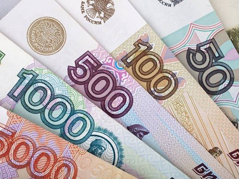 Rublda ucuzlaşma üçüncü ayına keçib – SON MƏZƏNNƏ
