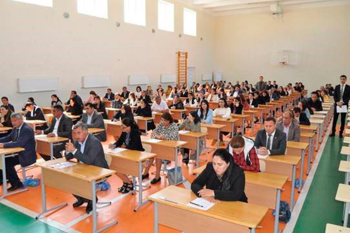 Direktor vəzifəsinə işə qəbul üzrə test imtahanları keçirildi - FOTO