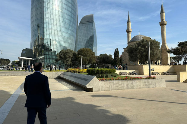 Cahid Bağçı: “Bakıda bayram səhəri” - FOTO