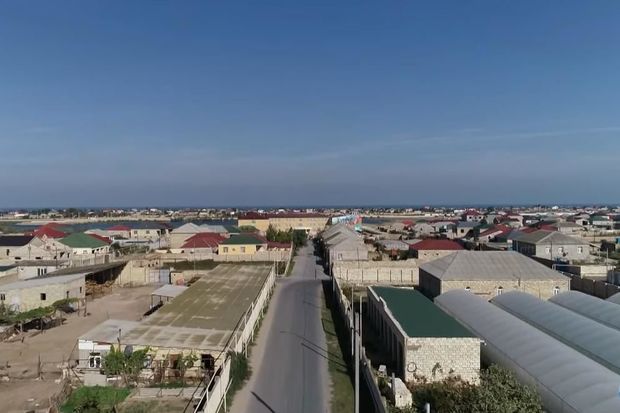 Bakıda 10-15 min manata həyət evləri satılır - VİDEO