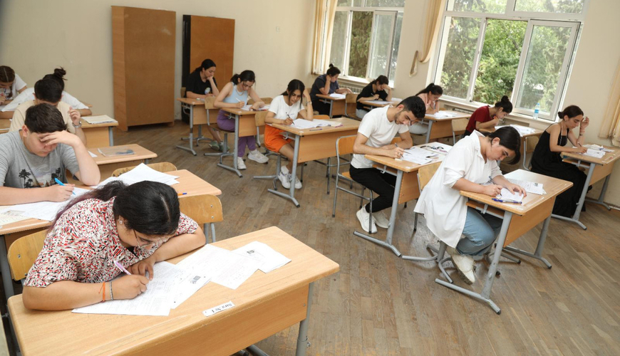 Bu gün 23 mindən çox şagird və məzun imtahan verəcək