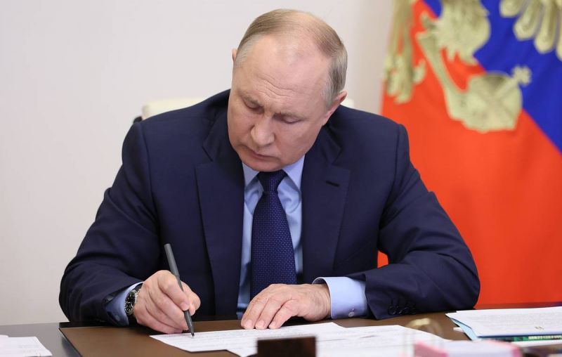 Putin Gürcüstanla bağlı qadağanı LƏĞV ETDİ