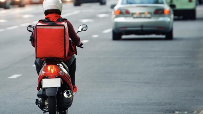 Mərdəkanda ağır qəza, moped sürücüsü öldü - FOTO