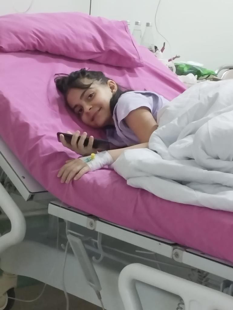 10 yaşlı Dənizə yardım edək - FOTO