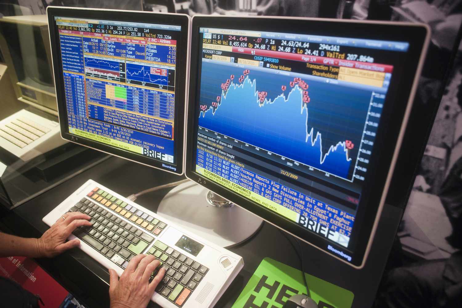 “Ukrayna dəstəyini itirə bilər” - Bloomberg