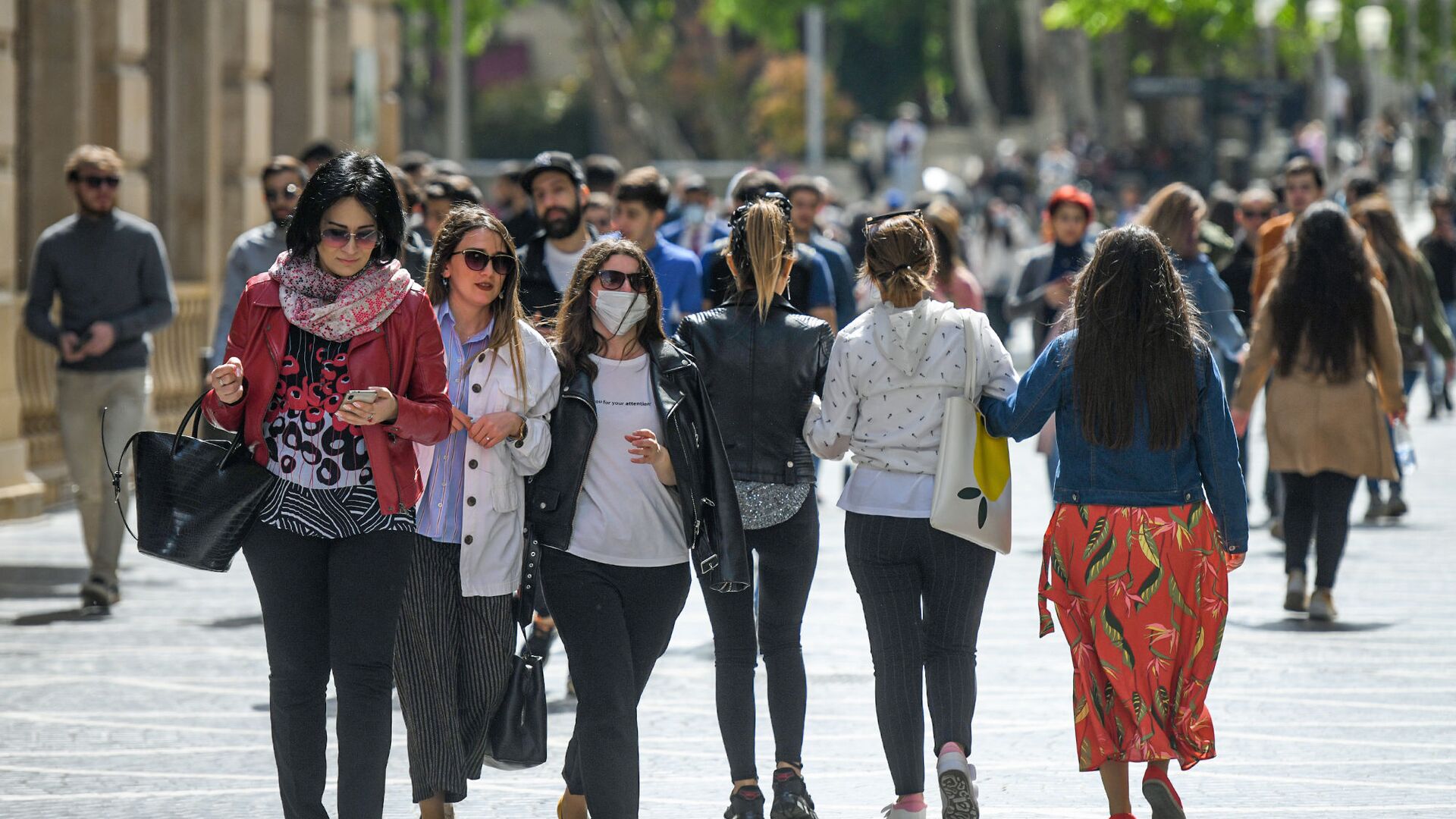 Azərbaycan əhalisinin çəki və boyu AÇIQLANDI: Kişilər qadınlara nisbətən...