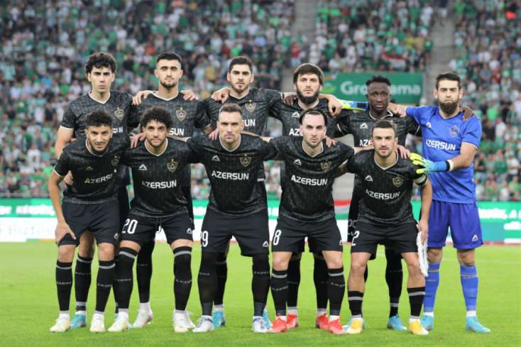 “Qarabağ” daha bir futbolçusu ilə vidalaşdı - FOTO