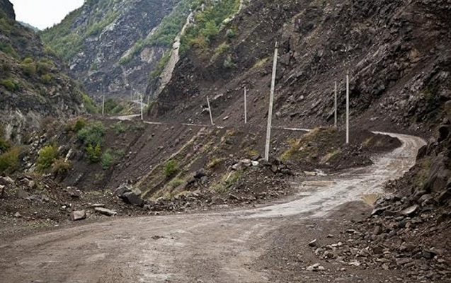 İsmayıllı-Lahıc yolu da bağlandı