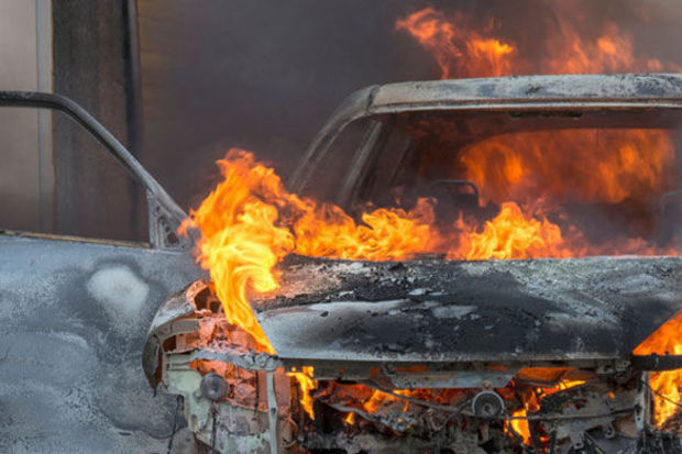 Bakıda “Chevrolet” yandı