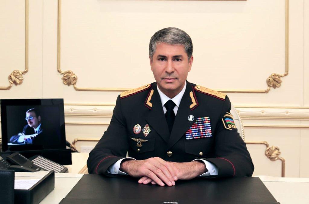 Nazir polis əməkdaşlarını təbrik etdi