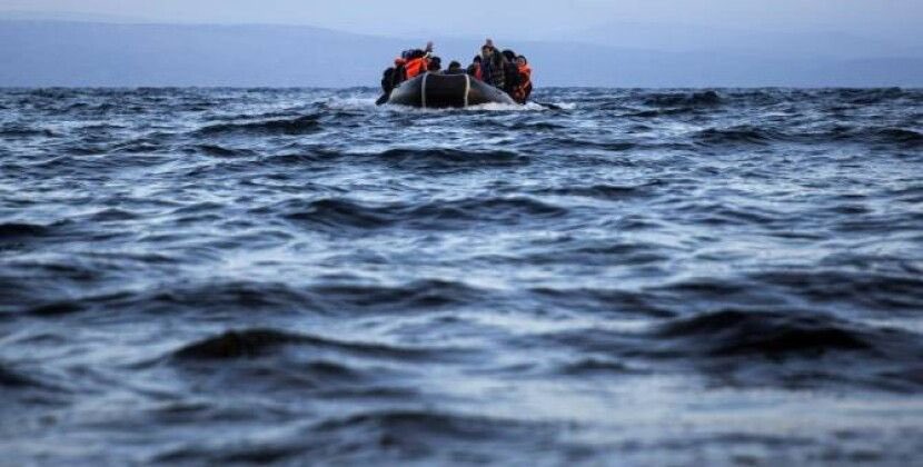 Turistlərin olduğu 4 katamaran aşıb - İnsanların çoxu itkin düşüb 