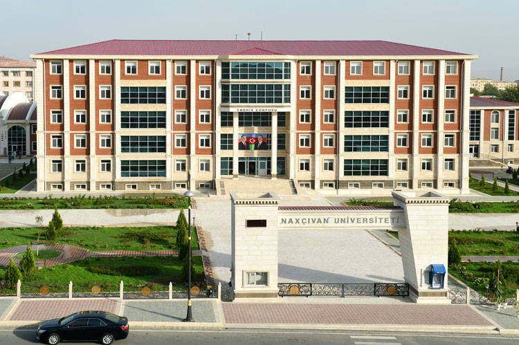 “Naxçıvan” Universiteti “Açıq qapı” günü elan EDİR - FOTO