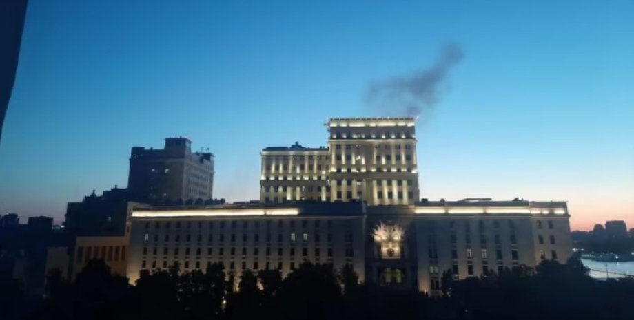 Moskvaya PUA-larla HÜCUM: Müdafiə Nazirliyinin binası... – FOTOLAR