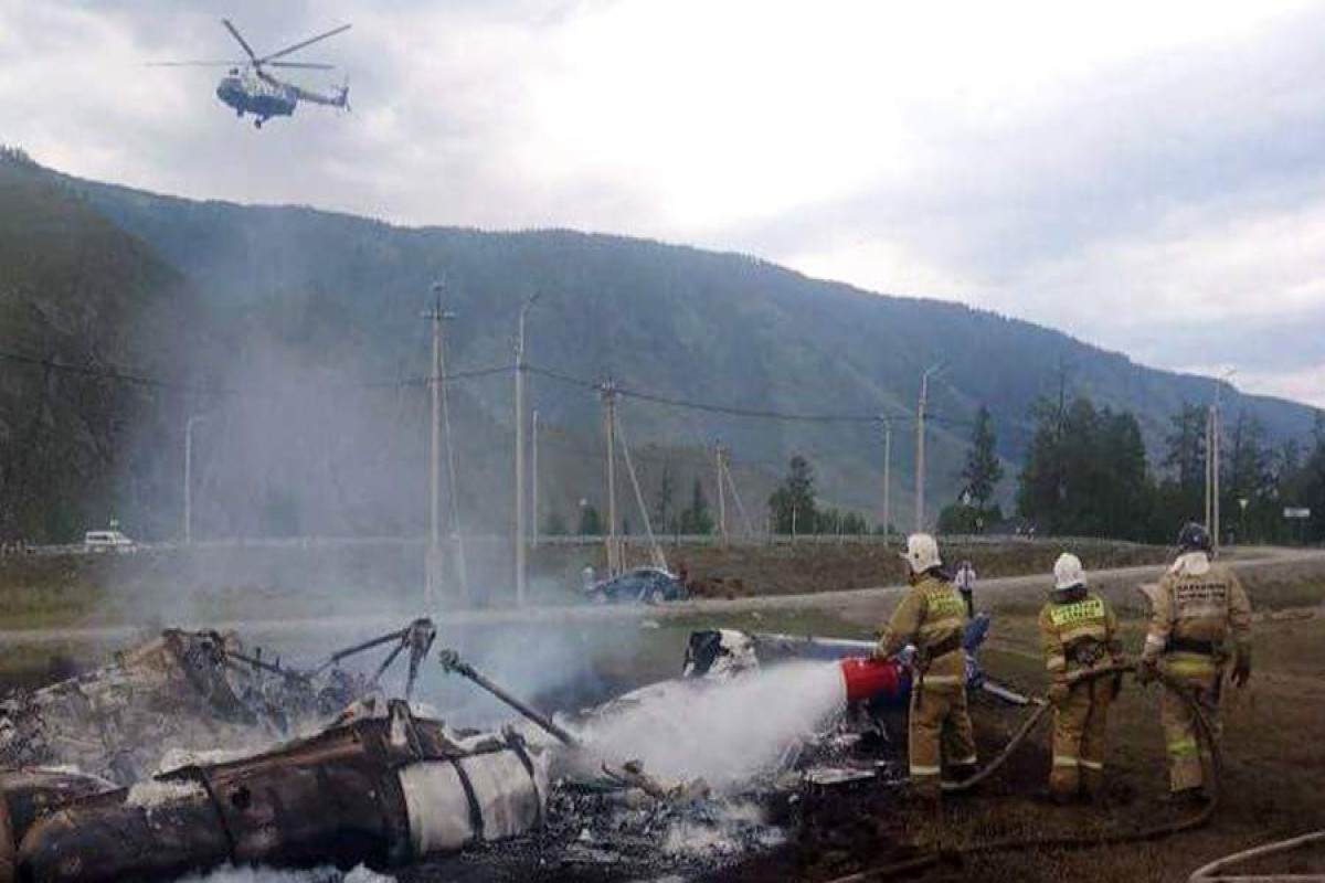 Rusiyada helikopter qəzaya uğradı, dörd nəfər öldü