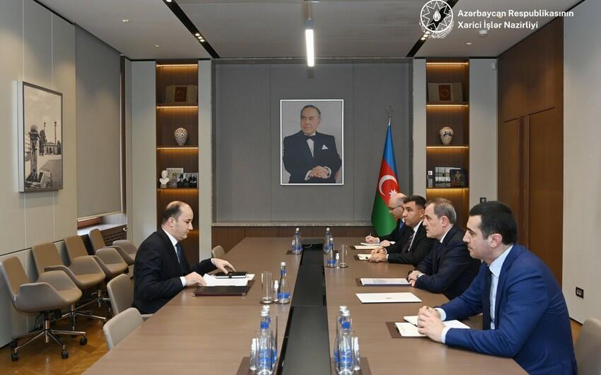 Ceyhun Bayramov Tacikistanın yeni səfirini qəbul etdi