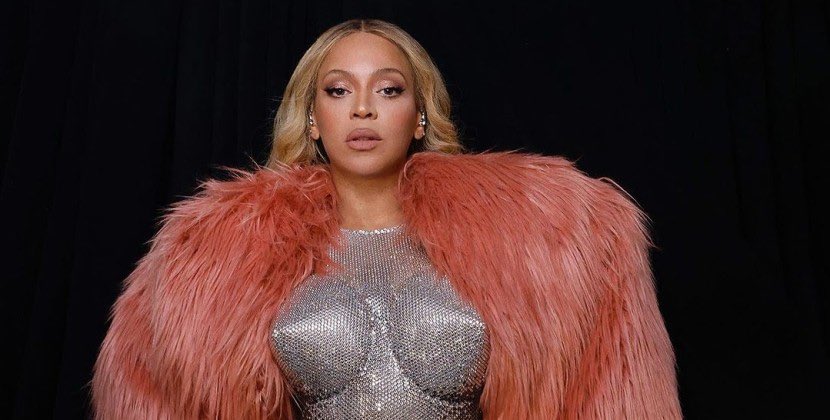 Tiffany və Beyonce 2000-ci illərin zərgərlik kolleksiyasını təqdim etdi - FOTOLAR
