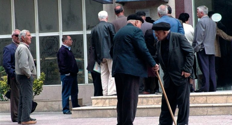 Pensiyaya çıxanlara ŞAD XƏBƏR - Bundan sonra...