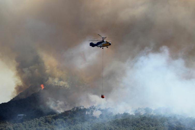 Türkiyədə güclü meşə yanğını: helikopterlər cəlb olundu