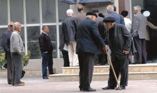 Pensiyaçıların sayı niyə azalır? - Səbəblər 