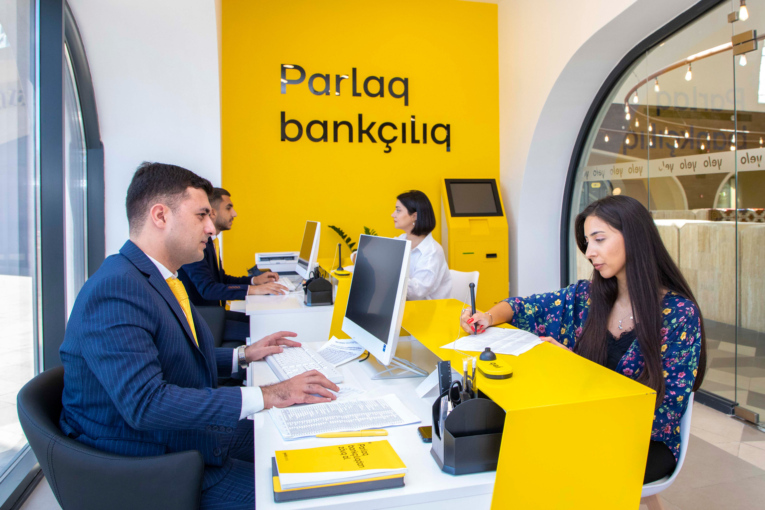 Yelo Bank-ın növbəti özünəxidmət mərkəzi Şərq Bazarında! - FOTO