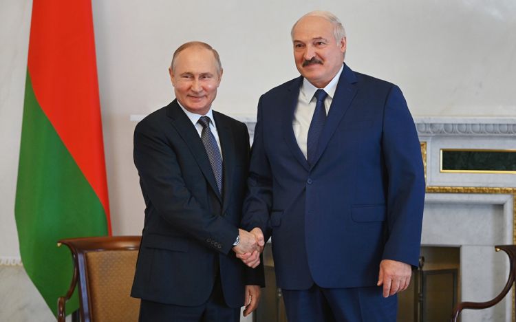 Putin və Lukaşenko Soçidə danışıqlar aparacaq