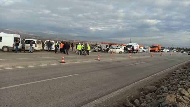 Azərbaycanda AĞIR QƏZA: Qadın öldü, yaralılardan ikisi azyaşlıdır