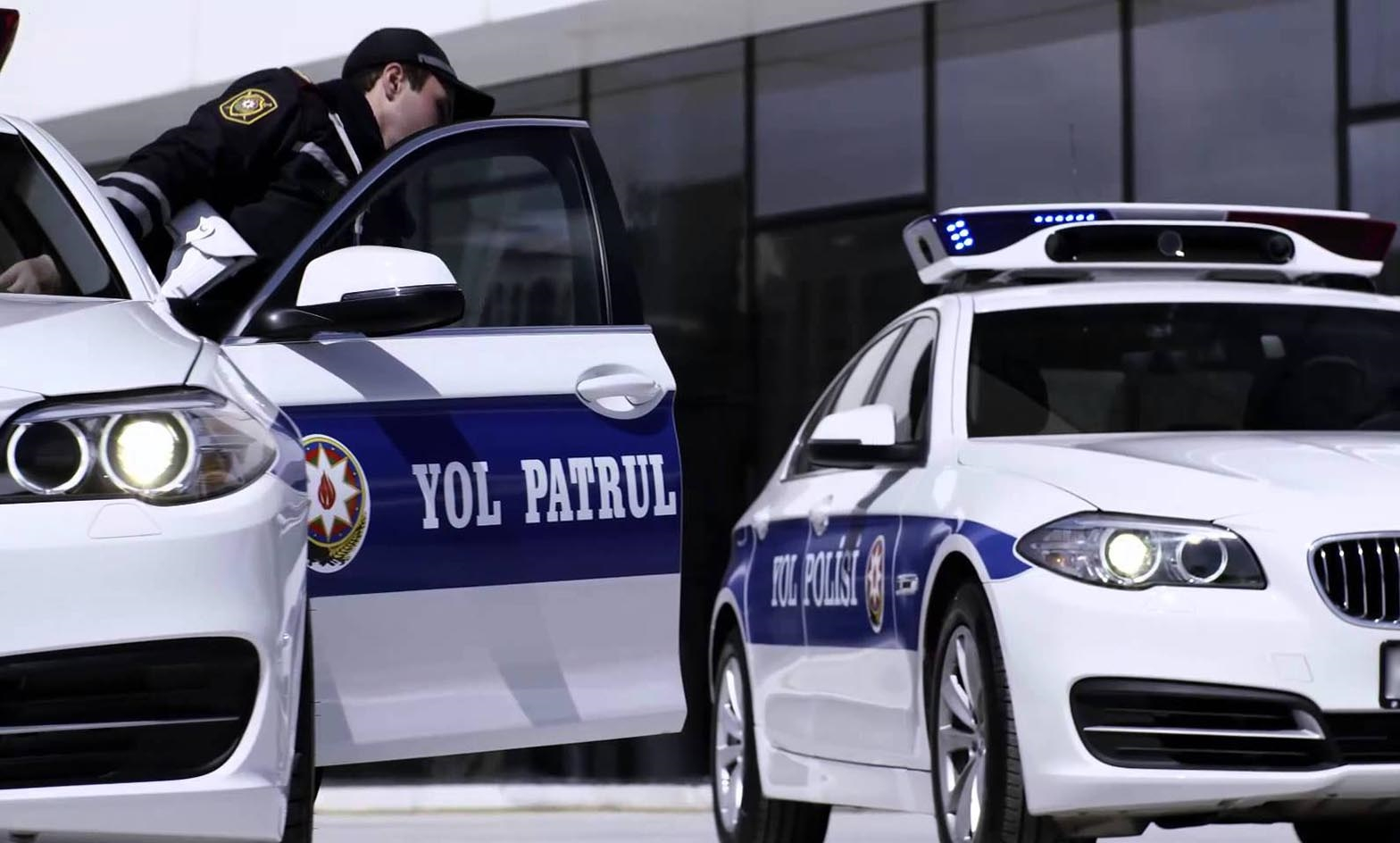 Bakıda yol polisi ölümdən döndü - VİDEO