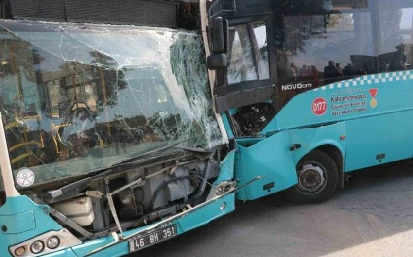 Türkiyədə 2 avtobus toqquşdu - Yaralananlar var