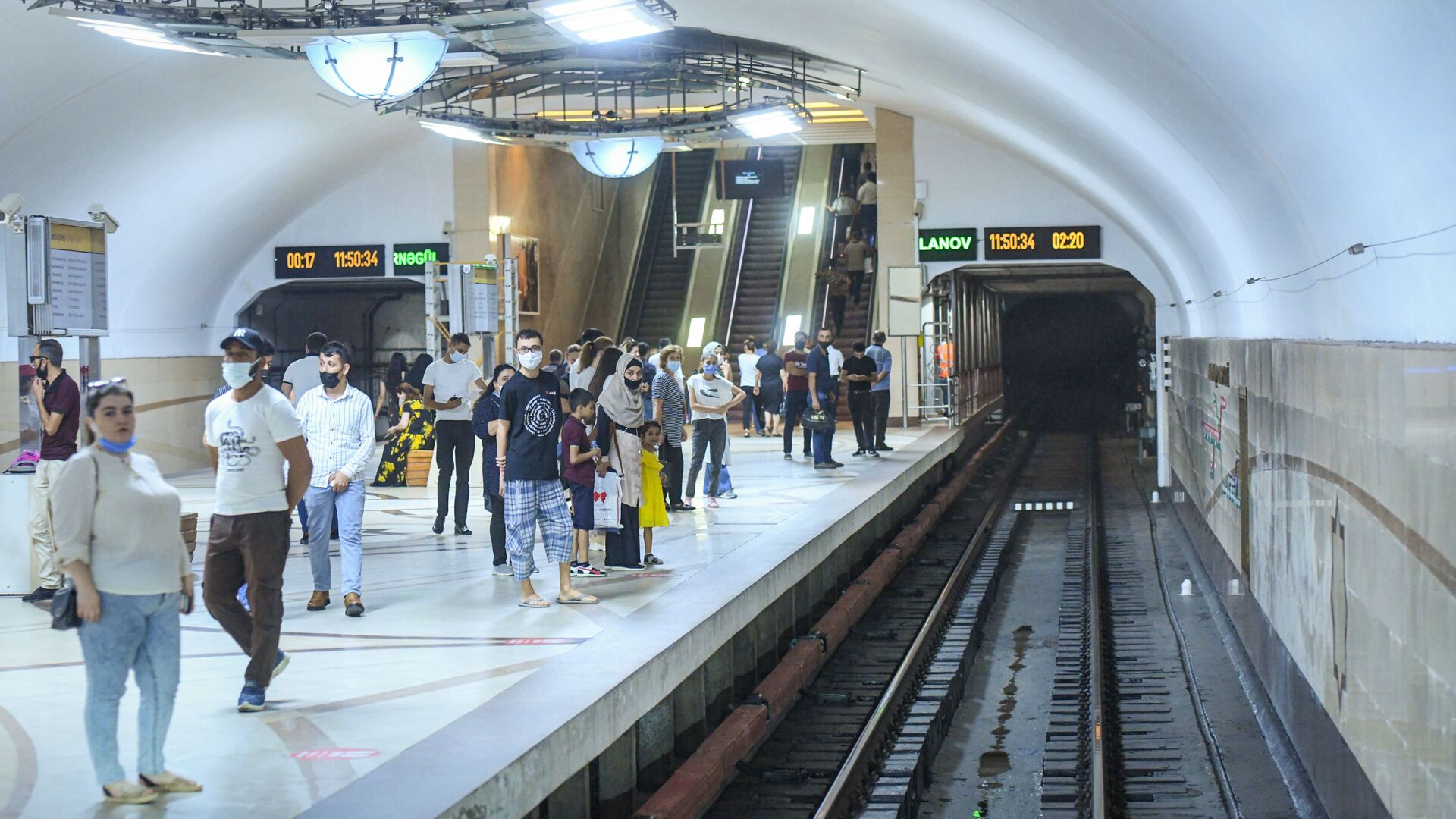 Ən az və ən çox sərnişin hansı günlərdə daşınıb? – Bakı Metropoliteni maraqlı statistika AÇIQLADI