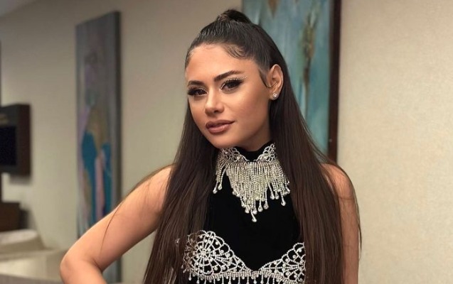 Samirə Əfəndi ailəsi ilə birlikdə İsraili tərk etdi - FOTO
