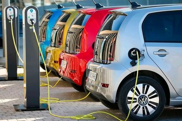 Azərbaycana idxal edilən elektromobillər neçəyə başa gəlir?