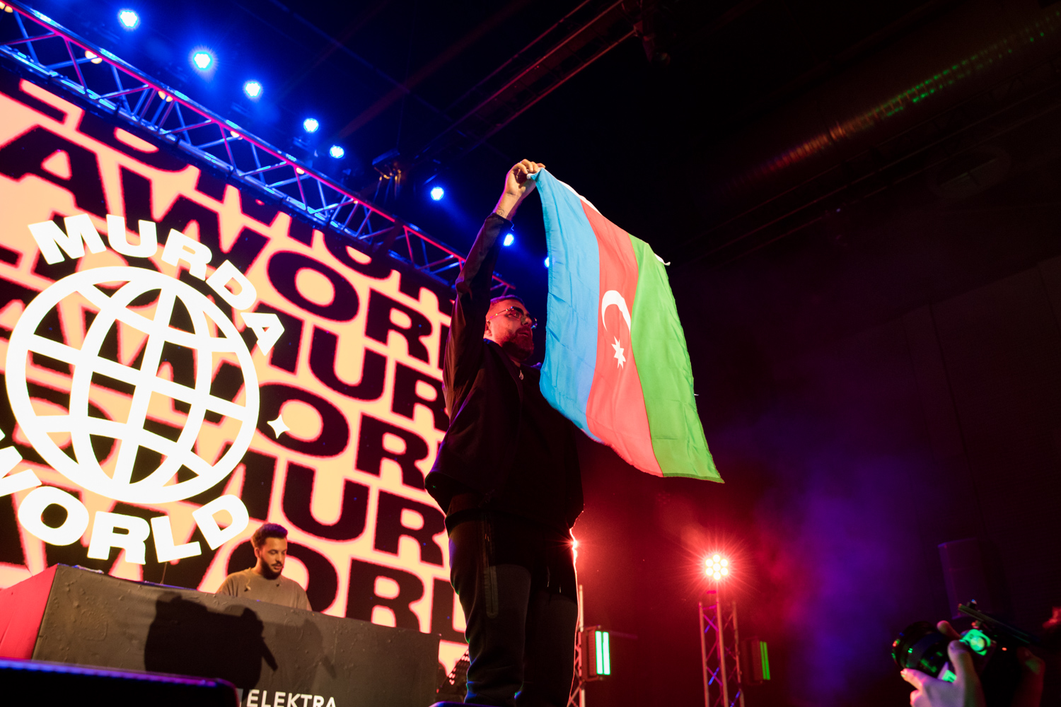 Türkiyənin məşhur rep ulduzu Bakıda konsert verdi - FOTOLAR