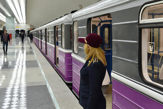 Bu şənbə metro hansı rejimdə işləyəcək?