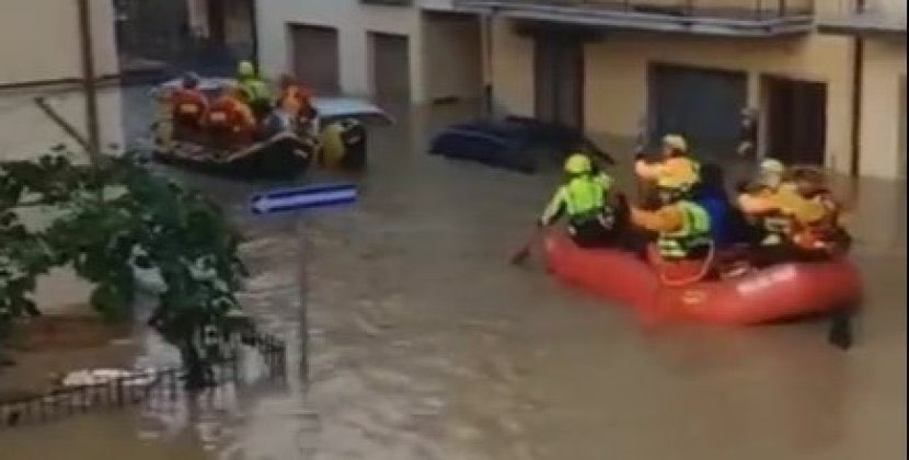 İtaliyada təbii fəlakətə görə fövqəladə vəziyyət elan olundu - Ölənlər var 